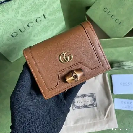 Bags Gucci 2108YA0070 s 0603